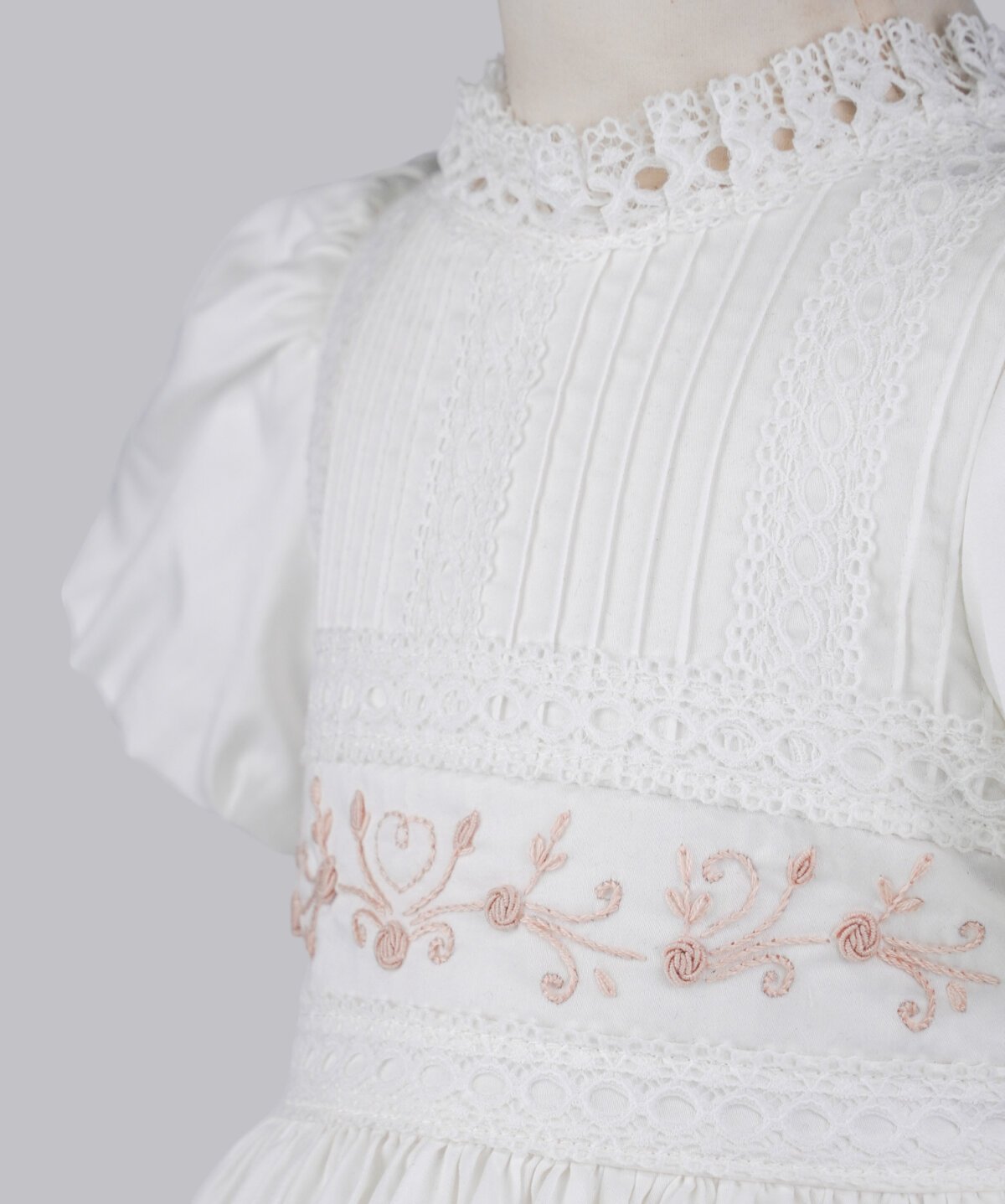 ÖZEL GÜN EL NAKIŞLI ELBİSE