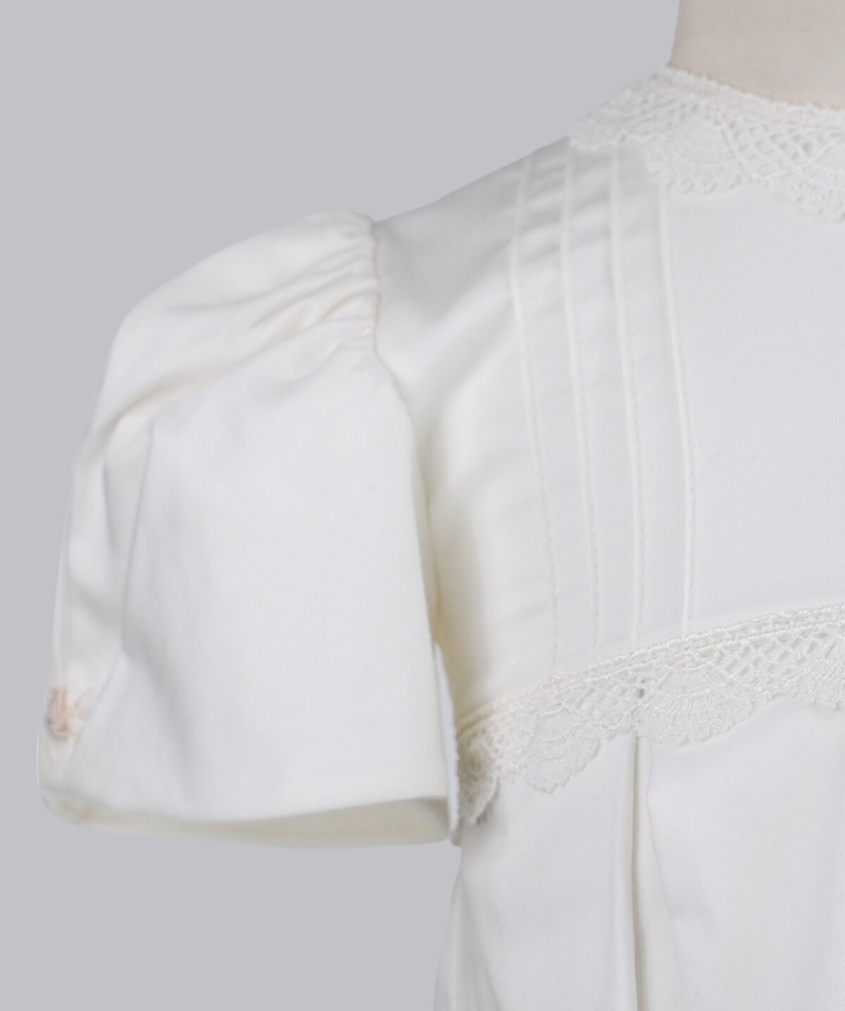 AĞ PİLELİ ELBİSE