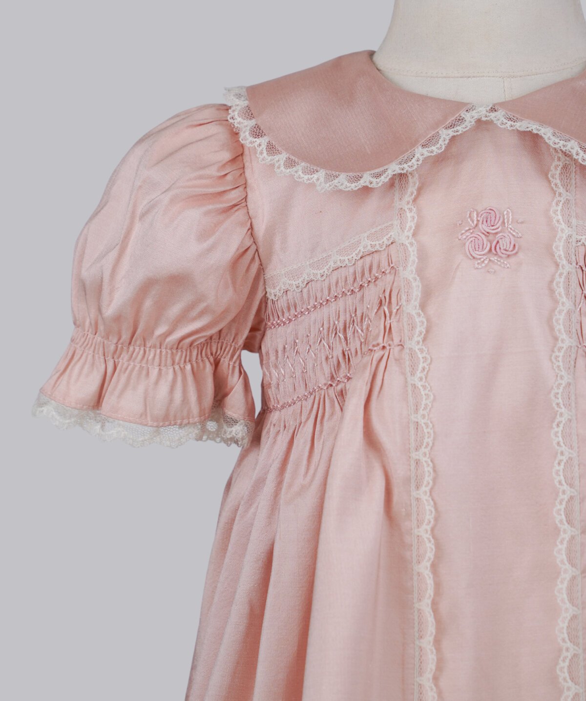 ŞANTUK YARIM PLİTİNG ELBİSE